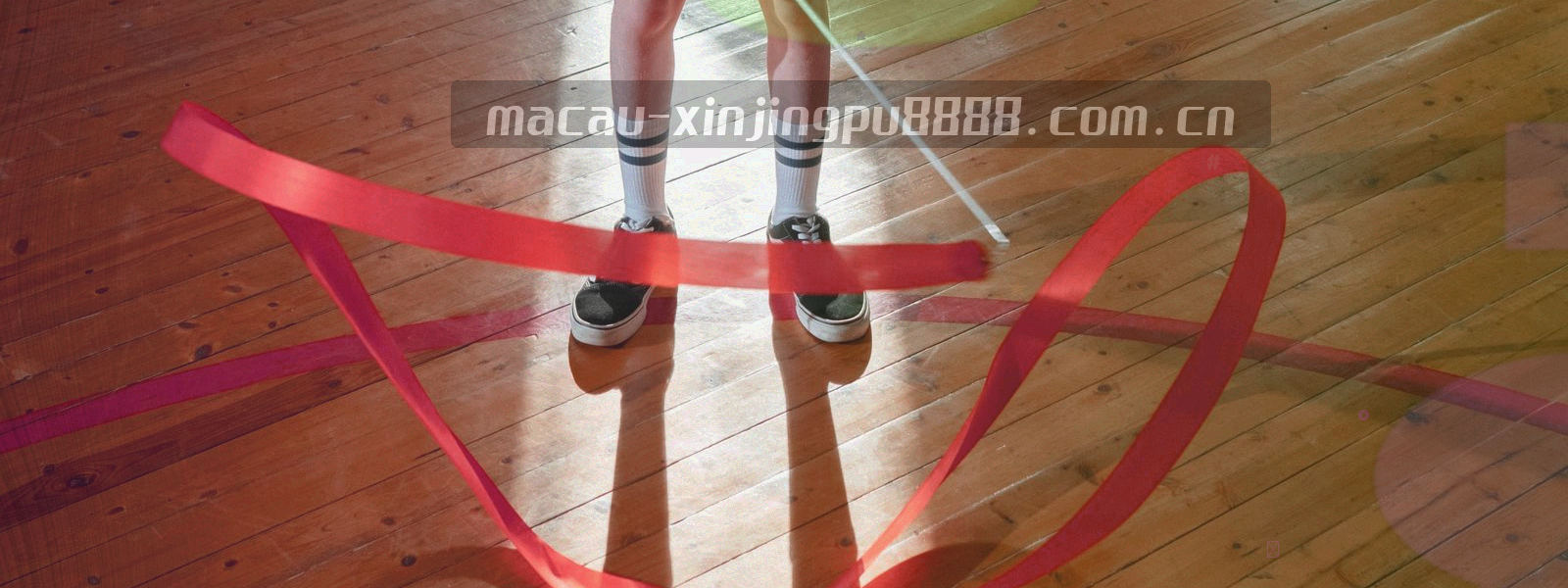 横向时间轴示意图，节点自左向右递增，末端标注 2024 年 10 月的口径边界